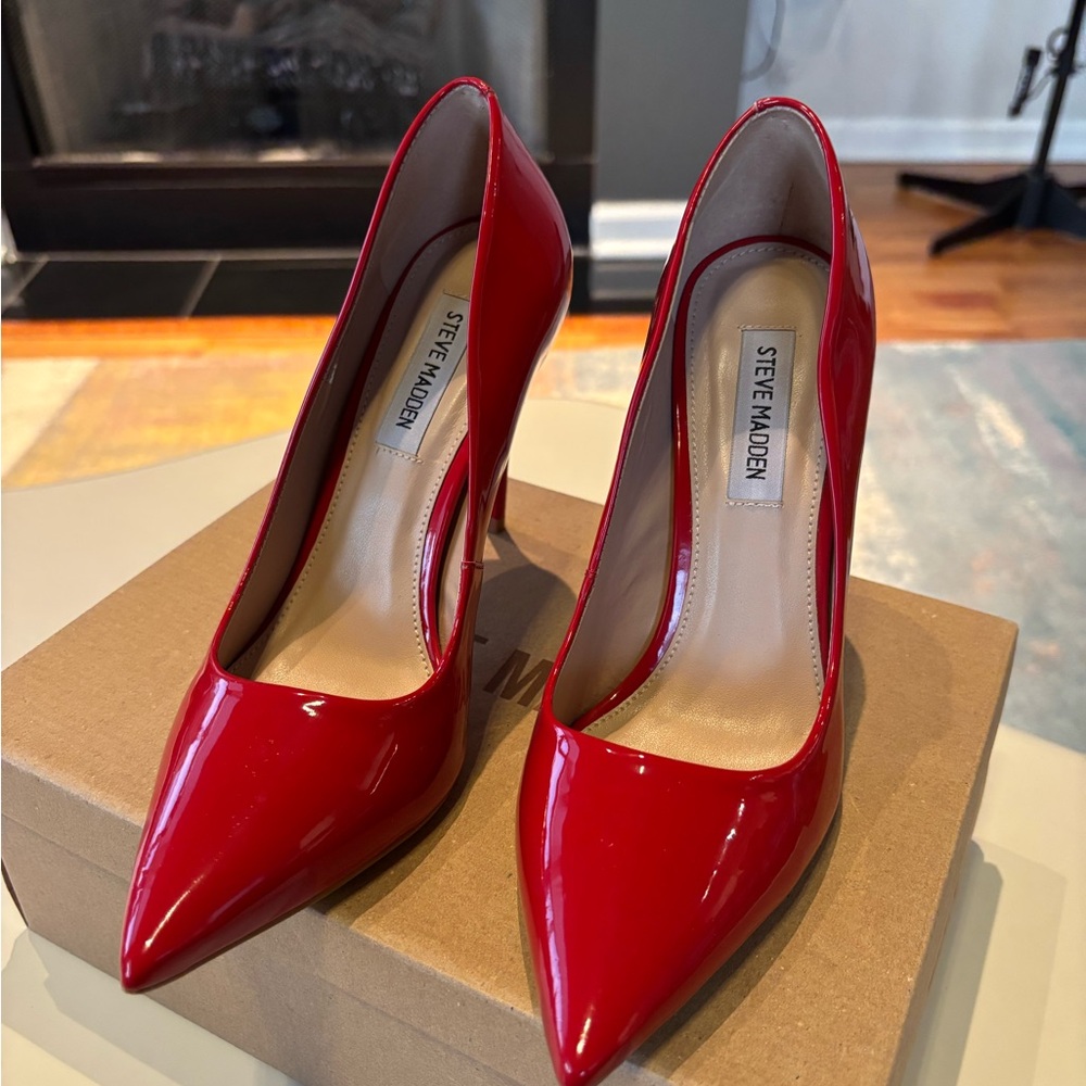 Steve Madden Red Patent Vala Shoes 7.5 - Picture 3 of 10
